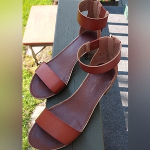 Cute pair of Rock & Candy sandals